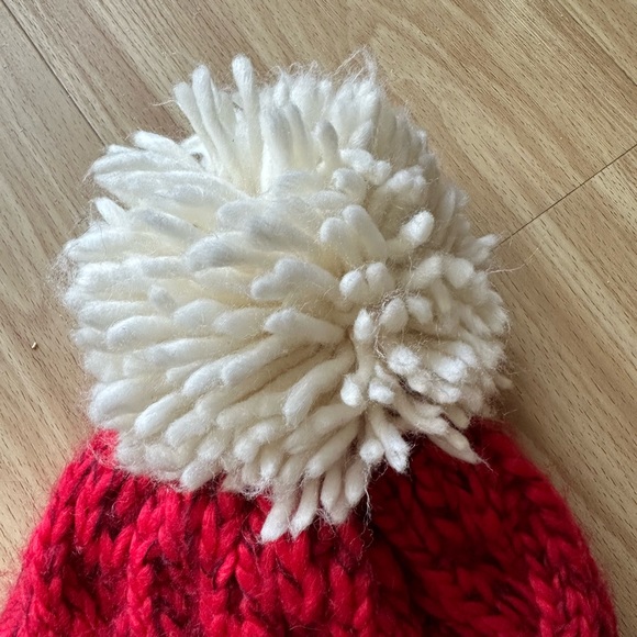 American Eagle Winter Hat - Picture 3 of 4